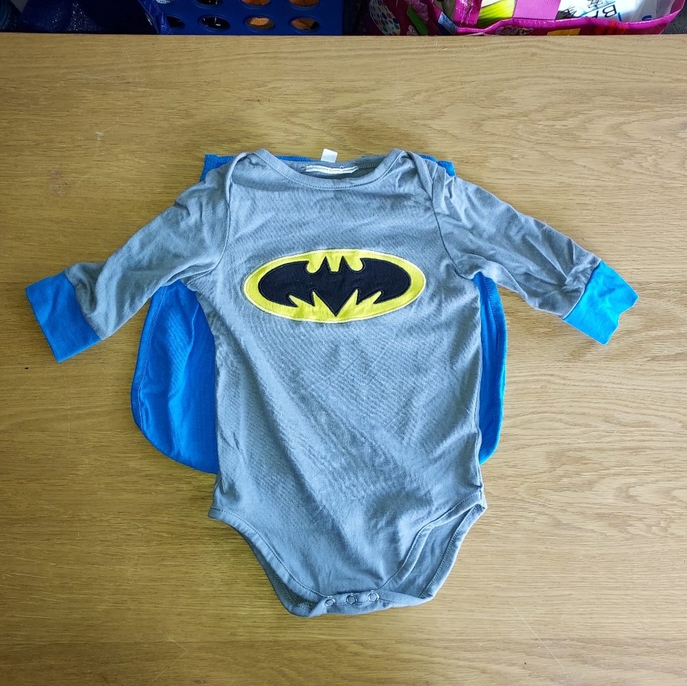 Batman costume - Picture 2 of 10